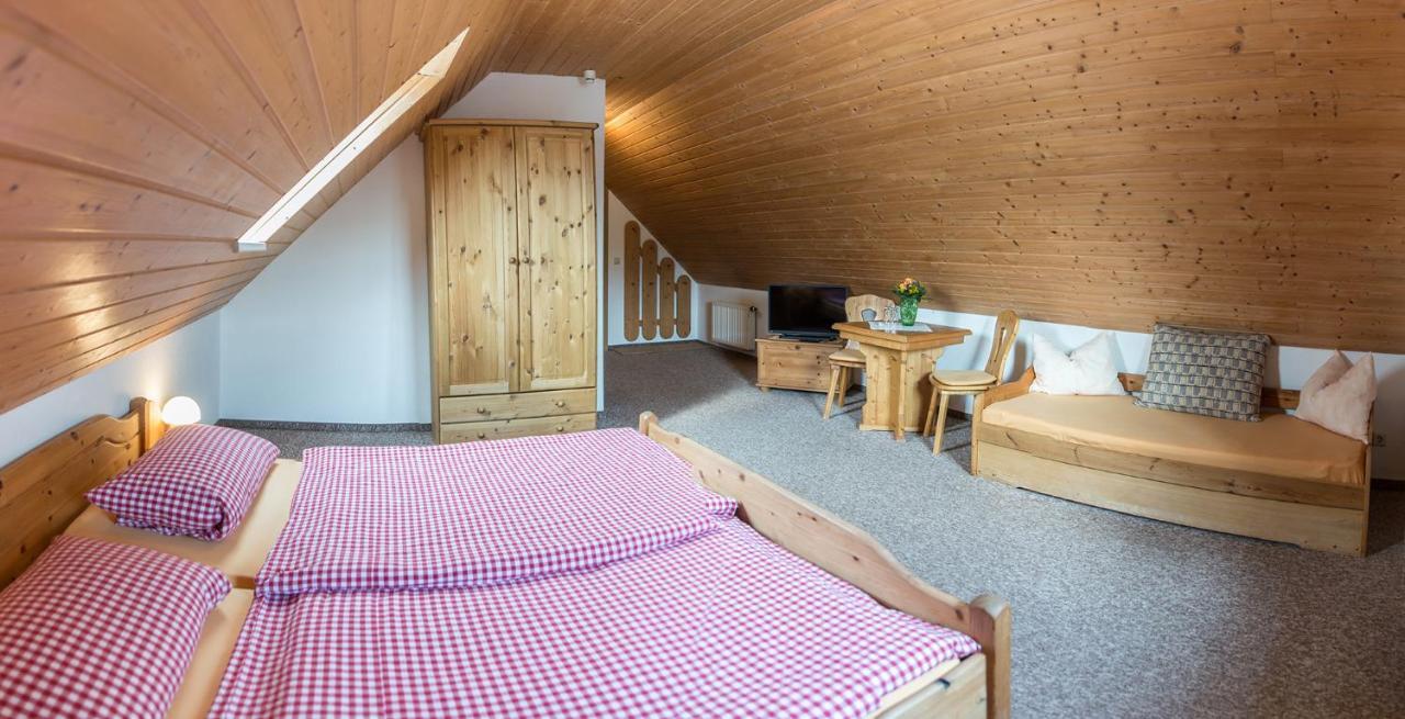 Am Roten Hammer I Gasthof Und Pension Oberwiesenthal Esterno foto